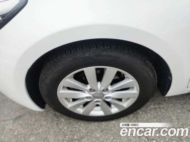 Kia K3 2015 — photo 20