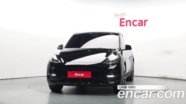 Tesla Model Y 2024 — photo 3