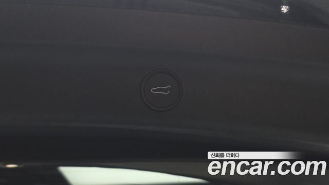 Tesla Model Y 2024 — photo 20