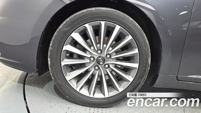 Kia K7 2018 — photo 5