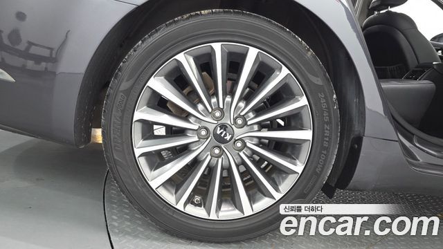Kia K7 2018 — photo 7