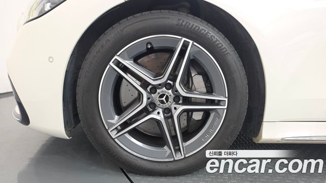Mercedes-Benz S-Class 2022 — photo 5