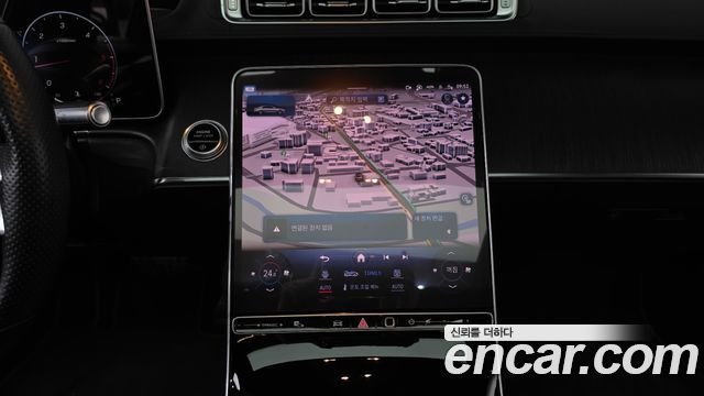 Mercedes-Benz S-Class 2022 — photo 18