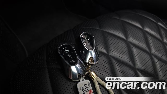Mercedes-Benz S-Class 2022 — photo 21