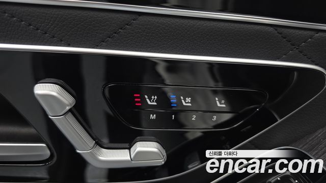 Mercedes-Benz S-Class 2022 — photo 28