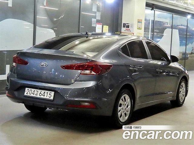 Hyundai AVANTE 2019 — photo 2