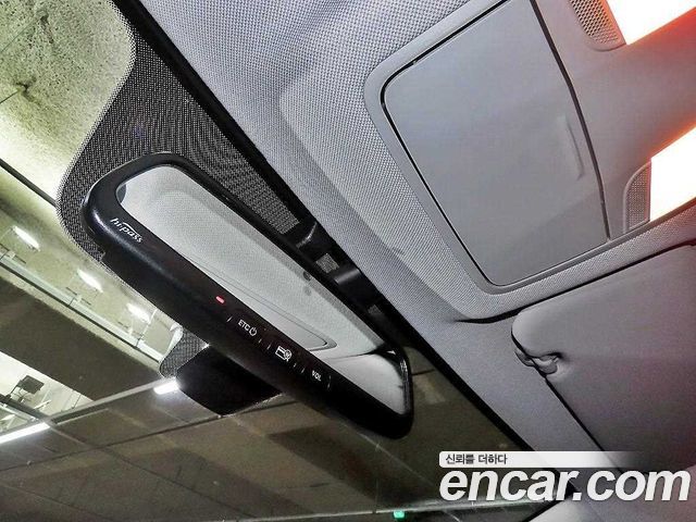 Hyundai AVANTE 2019 — photo 16