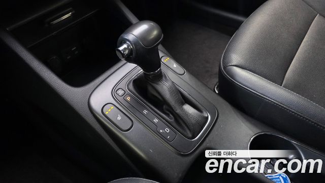 Kia K3 2015 — photo 12