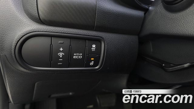 Kia K3 2015 — photo 24