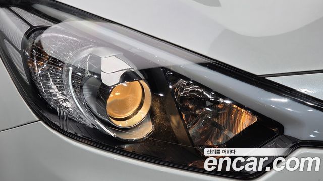 Kia K3 2015 — photo 8