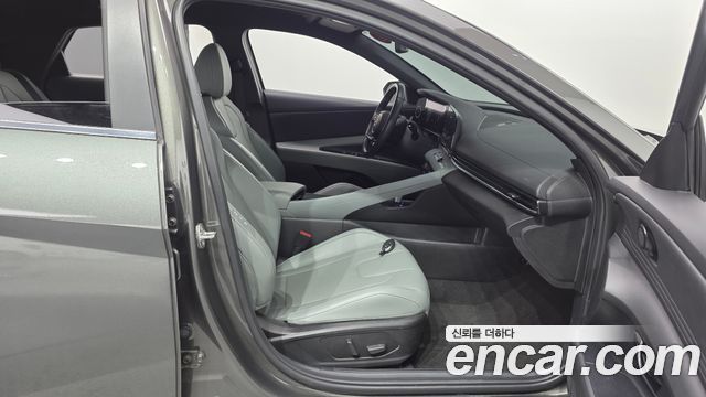 Hyundai AVANTE 2024 — photo 16
