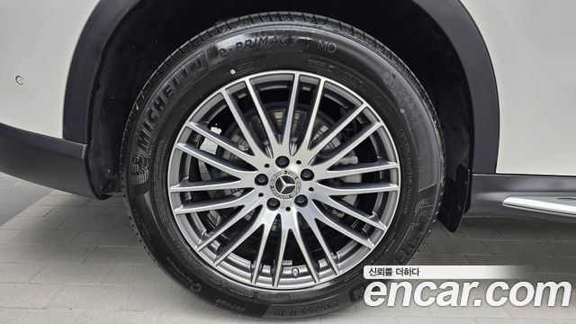 Mercedes-Benz GLC-Class 2026 — photo 5