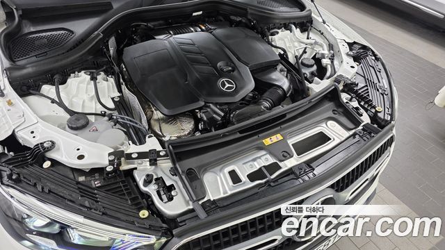 Mercedes-Benz GLC-Class 2026 — photo 6