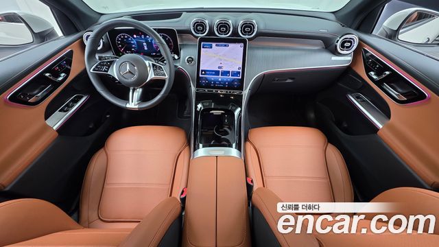 Mercedes-Benz GLC-Class 2026 — photo 10