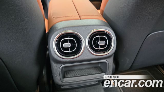 Mercedes-Benz GLC-Class 2026 — photo 33