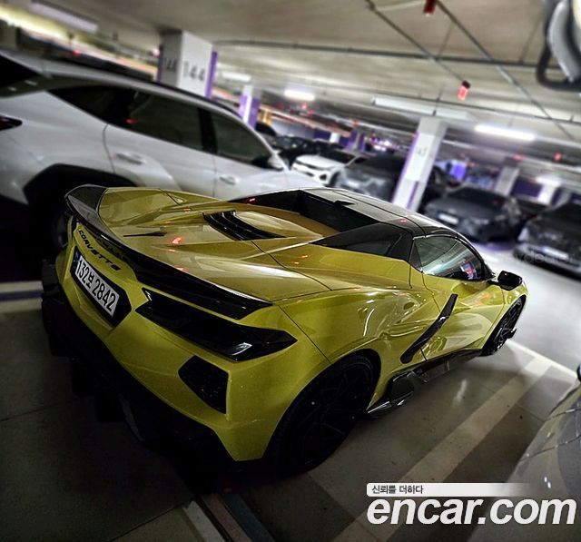 Chevrolet Corvette 2023 — photo 6