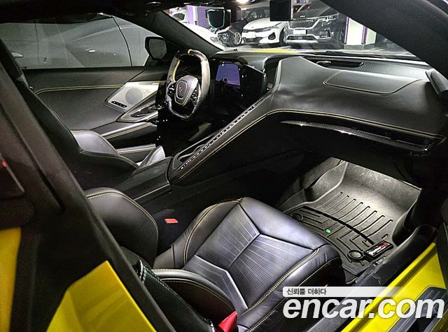 Chevrolet Corvette 2023 — photo 8