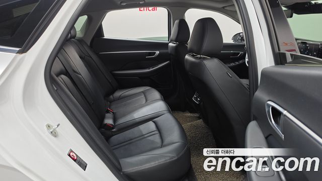 Hyundai Sonata 2020 — photo 17