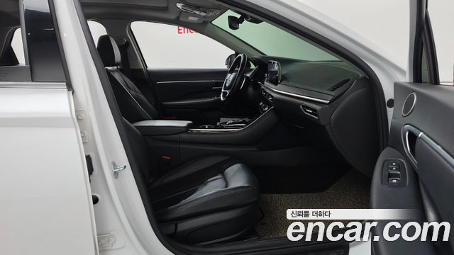 Hyundai Sonata 2020 — photo 16