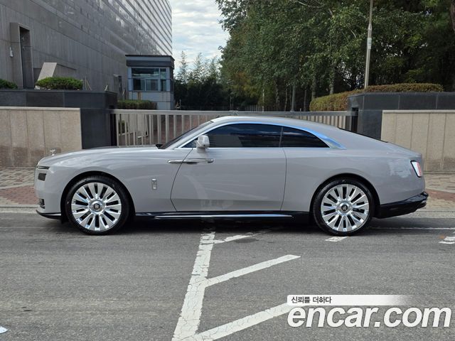 Rolls-Royce Spectre 2024 — photo 18