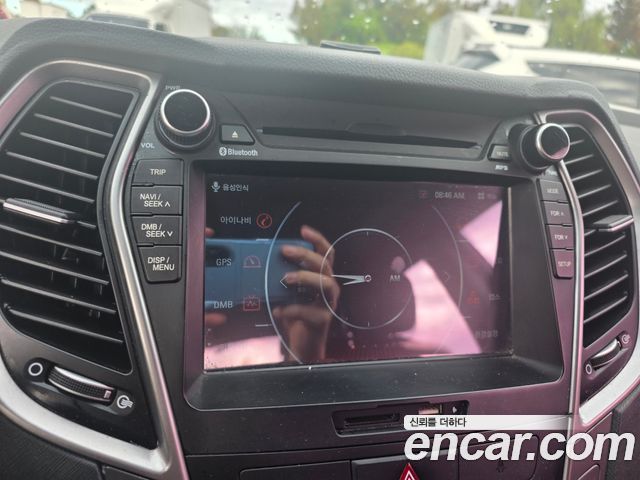 Hyundai Santafe 2017 — photo 11