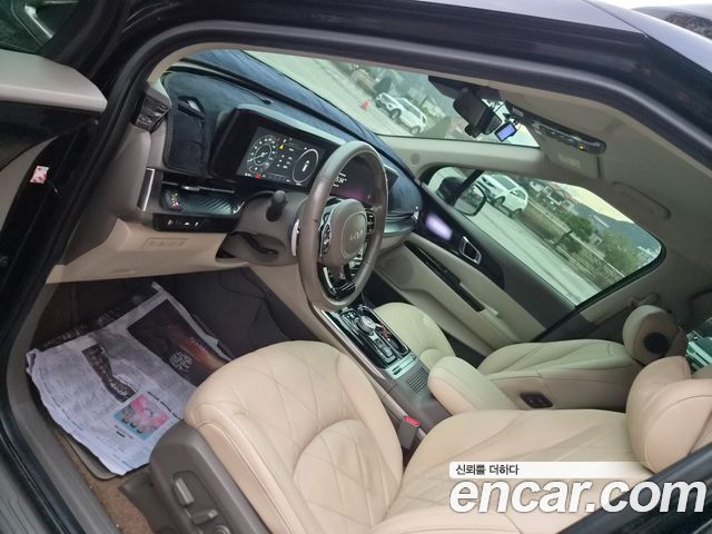 Kia Canival 2023 — photo 5