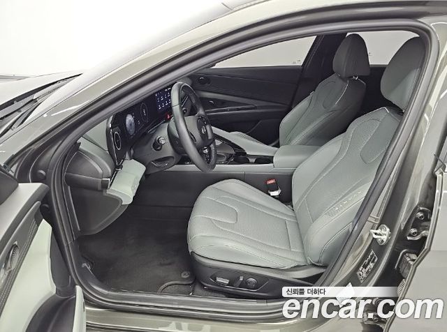 Hyundai AVANTE 2024 — photo 11