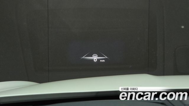 Genesis GV70 2021 — photo 31
