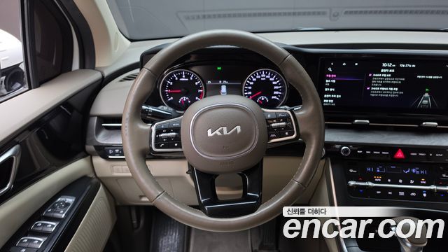 Kia Canival 2023 — photo 19