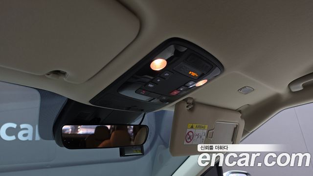 Kia Canival 2023 — photo 24