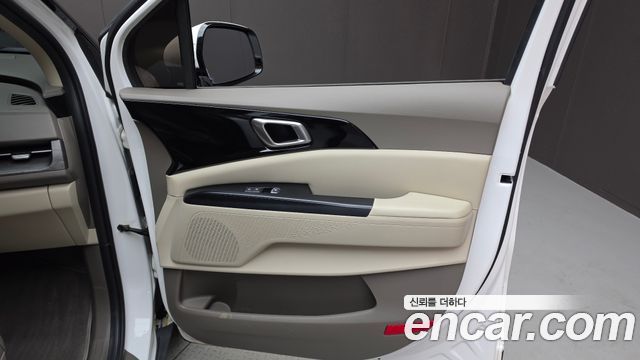 Kia Canival 2023 — photo 15