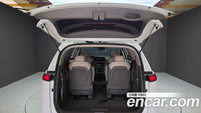 Kia Canival 2023 — photo 29