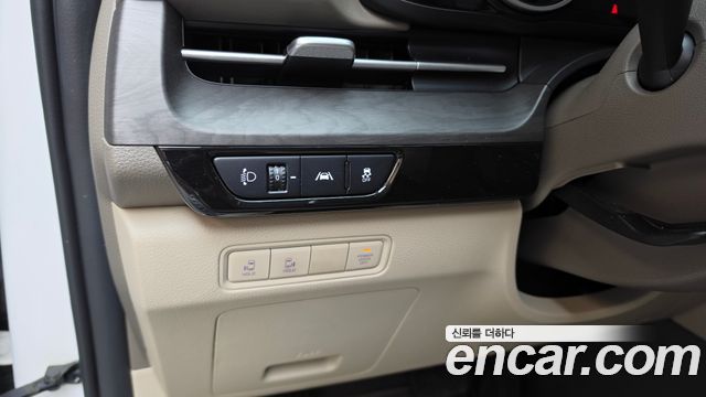 Kia Canival 2023 — photo 31