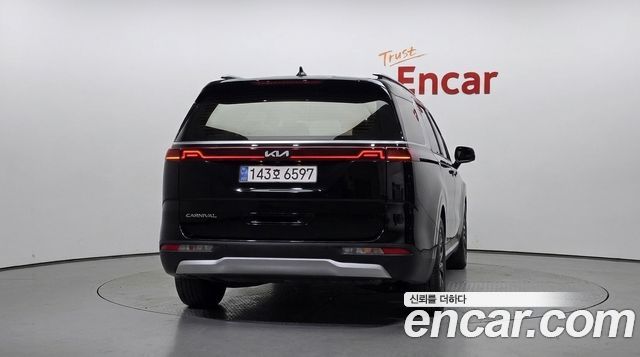 Kia Canival 2022 — photo 4