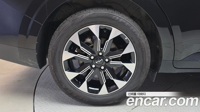 Kia Canival 2022 — photo 5