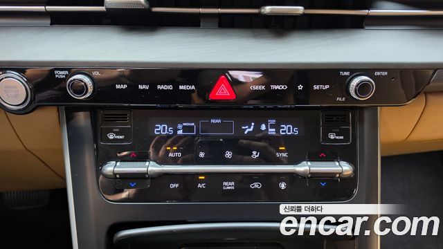 Kia Canival 2022 — photo 23