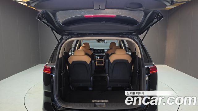 Kia Canival 2022 — photo 25