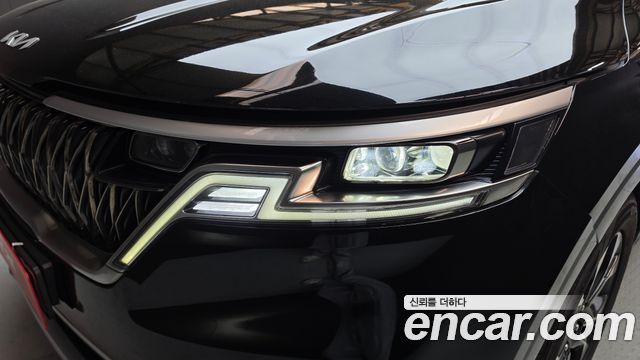 Kia Canival 2022 — photo 8