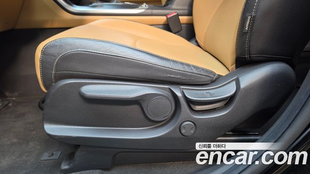 Kia Canival 2022 — photo 33