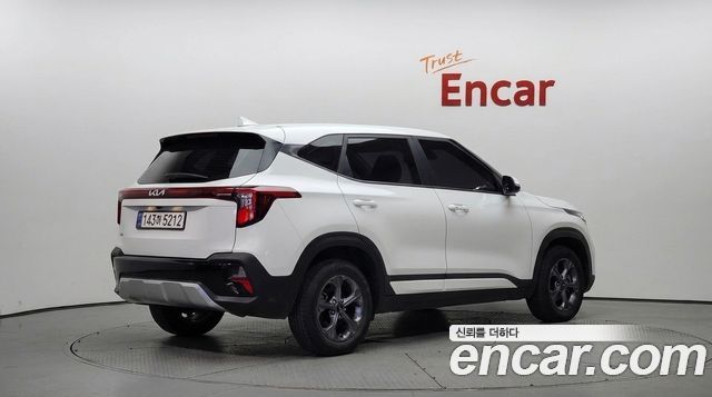 Kia Seltos 2023 — photo 2