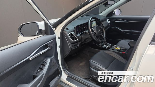 Kia Seltos 2023 — photo 13