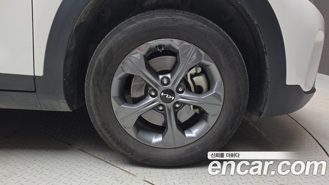 Kia Seltos 2023 — photo 7