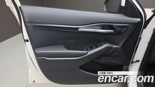 Kia Seltos 2023 — photo 14