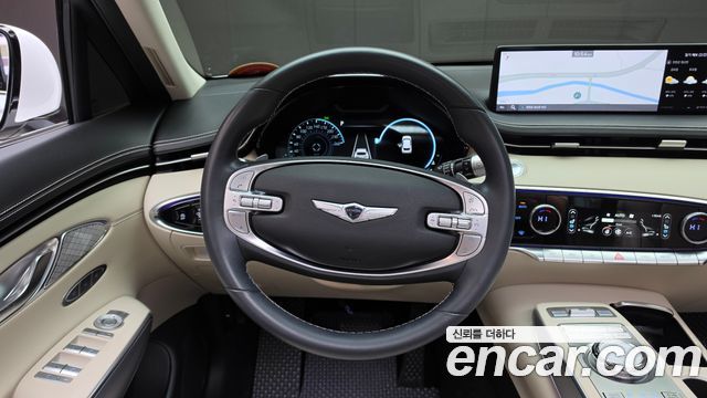Genesis GV70 2023 — photo 19