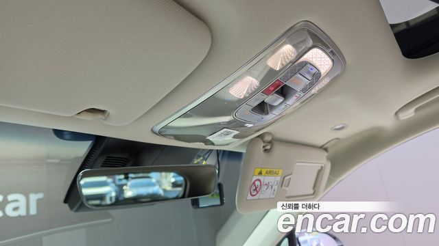 Genesis GV70 2023 — photo 26