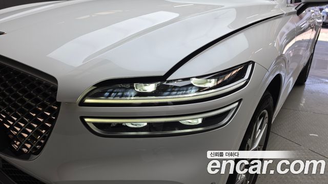 Genesis GV70 2023 — photo 8