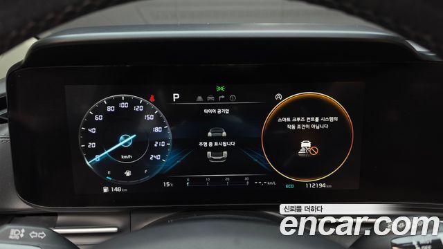 Kia Canival 2022 — photo 11
