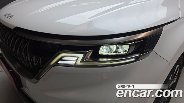 Kia Canival 2022 — photo 8