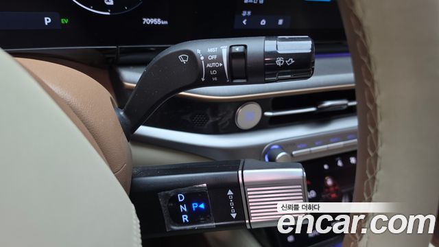 Hyundai Grandeur 2023 — photo 12