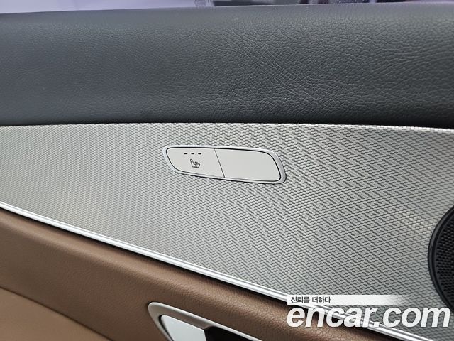 Mercedes-Benz E-Class 2018 — photo 13